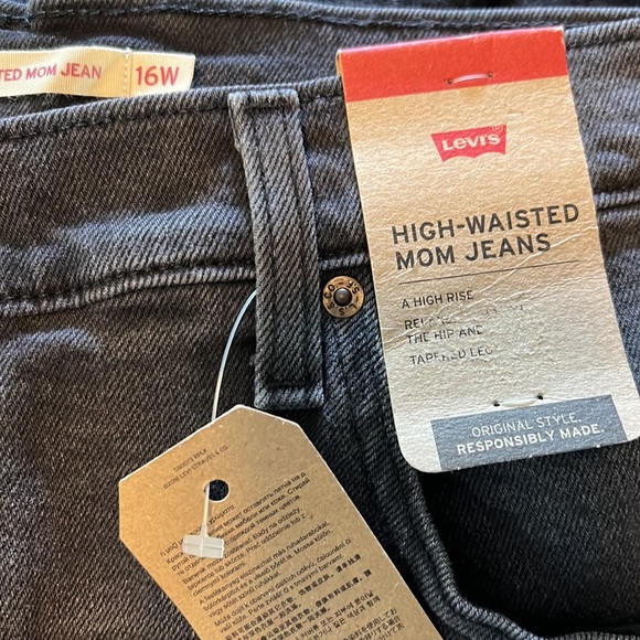 Levis High-Waisted Mom Jeans plus size 16W - Picture 4 of 4